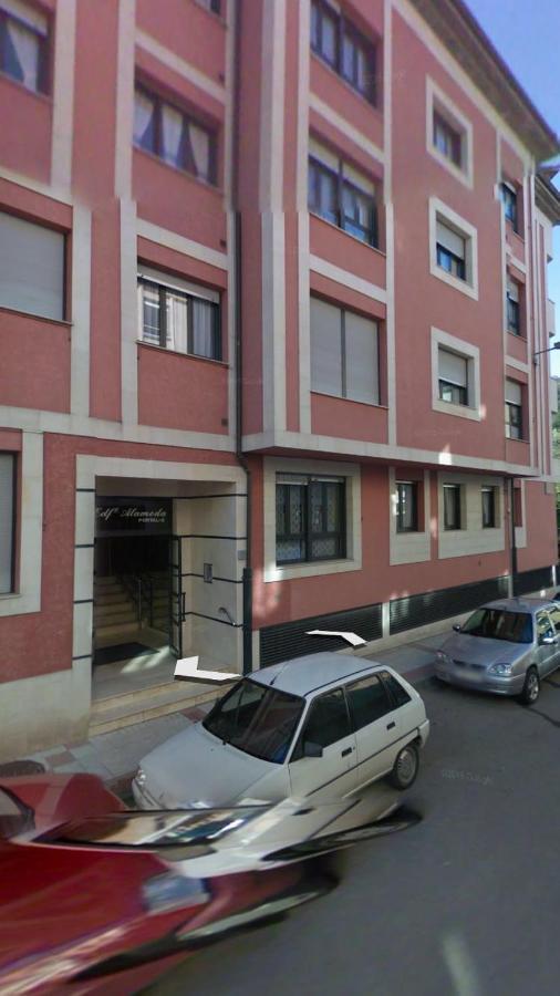 Ferienwohnung Amplio Loft Con Plaza De Garaje Onís Exterior foto
